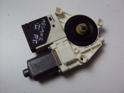 Моторчик стекло правый задняя renault megane iii kombi фото №1