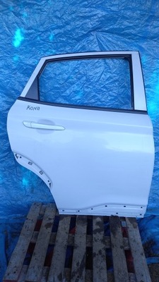 Hyundai kona дверь правое задняя задние белый фото №1