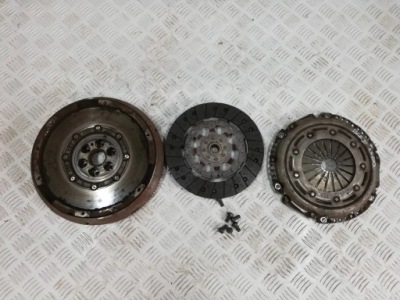 Berlingo iii partner колесо двухмассовый сцепление 1,6 ehdi фото №1