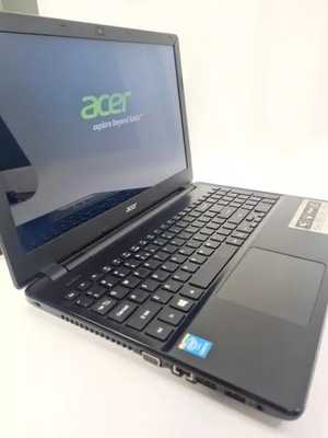 LAPTOP ASUS ASPIRE E15 4GB /500 GB OPIS