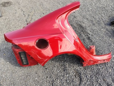 Jaguar xe x760 - крила правий задня фото №1