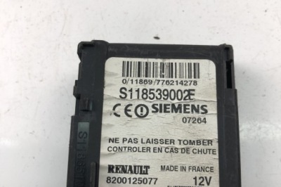 Блок управления renault scénic ii jm0/1_ 8200125077 2005 фото №1