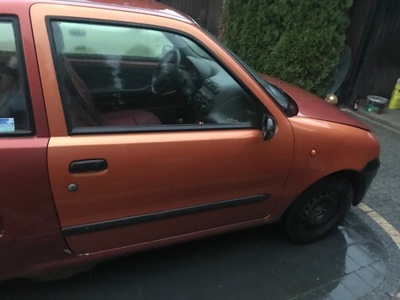 FIAT SEICENTO DURYS DEŠINIOJI BRZOSKWINIOWE 571 POMARA 