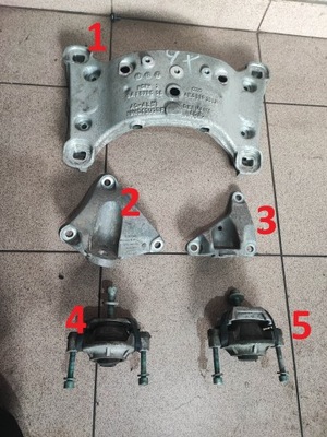 Кронштейн подушка audi a8 d3 4.2 фото №1