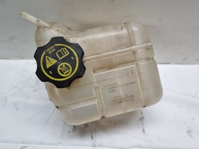 Insignia a kombi lift бачок расширительный фото №1