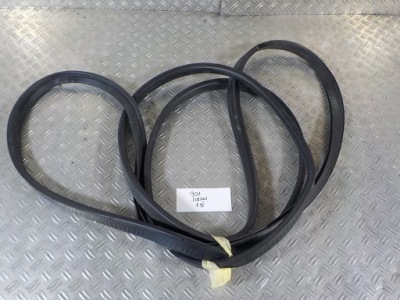 Sprinter 907 18- прокладка двері задня задня фото №1