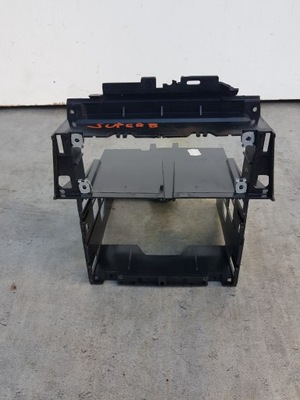 Рамка радіо skoda superb i 3u0858757 фото №1