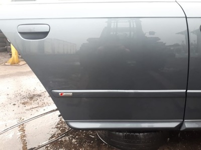 Audi a4 b7 sedan s-line хром двері праве задні фото №1