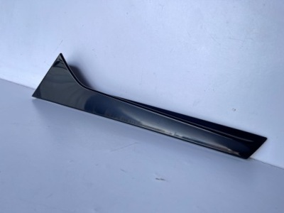 Молдинг спойлер кришки багажника ліва audi q3 83a фото №1