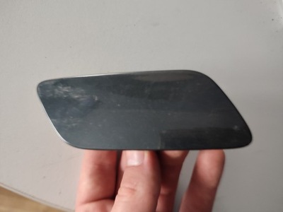 Заглушка распылителя правый a1 audi 82a807754 фото №1