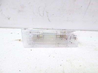 Passat b8 14- лампа освітлення стельовий кабіни фото №1