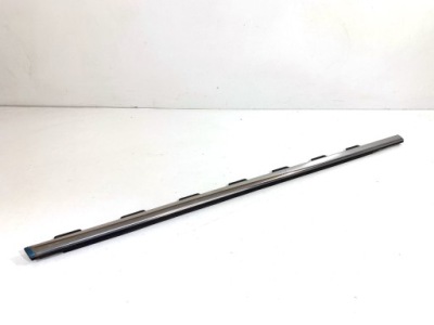 Молдинг уплотнитель перед правая  peugeot 2008 1 фото №1