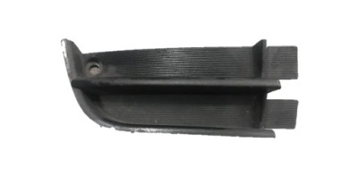 Toyota caldina решётка заглушка противотуманной фары правая фото №1