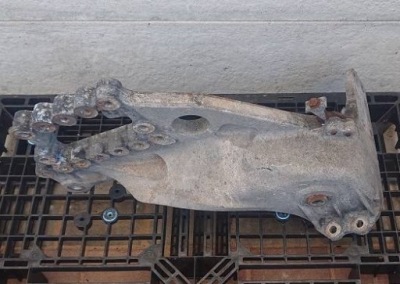 Mercedes actros mp4 кронштейн кронштейн кронштейн рессора 9603223901 фото №1