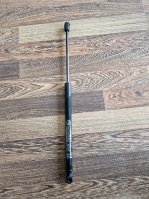 Hyundai kona 2019 привід амортизатор кришки задня правий фото №1