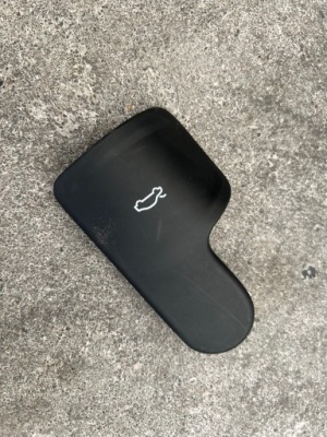 Audi a3 s3 rs3 8y ручка открывания капот 8y1823533a фото №1