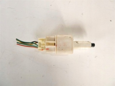 Датчик стоп-сигнал toyota yaris 2 2005-2011 год фото №1