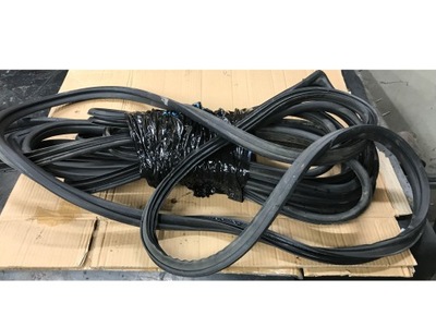 Прокладка двері перед задня багажник ioniq фото №1