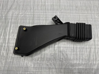 Впуск воздухозаборник воздуха maserati grecale m182 trofeo 50535216 фото №1