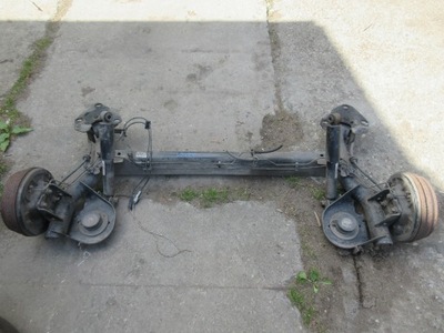 Dacia dokker oś задняя задняя фото №1