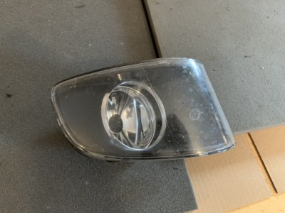 Bmw e90 e92 lift правый противотуманная фара фото №1
