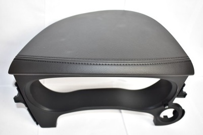 Рамка спідометра mitsubishi оригінальний номер 8060a168 фото №1