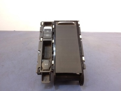 Vw passat b8 бардачок туннель 3g0862531 фото №1