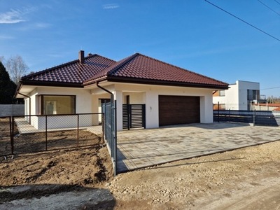 Dom, Swędów, Stryków (gm.), 205 m²