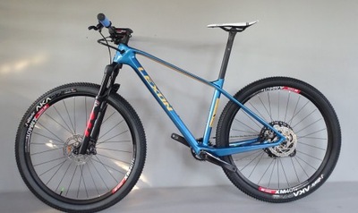 LEXON CARBON 27,5' SHIMANO XT DT SWISS 15''