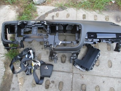 Mitsubishi outlander iii lift консоль подушка безопасности ремни оригинал фото №1