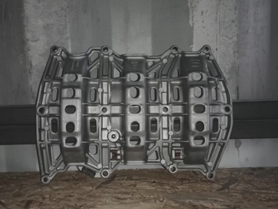 Основание картера land rover оригинальный номер g4d3-6c800-ad фото №1