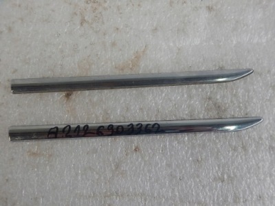 Mercedes e w212 правая молдинг крыла перед фото №1