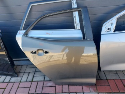 Двері праве правий r задня задні toyota corolla e21 e 21 hb хетчбек 19 20 22 фото №1