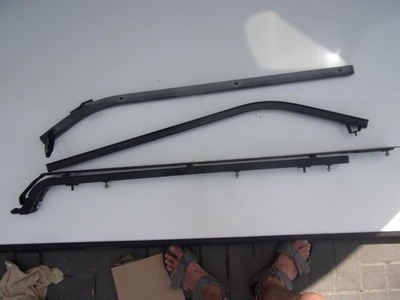 Trafic iii напрямна напрямна двері накладка long фото №1