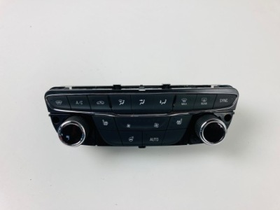 Opel astra v k панель кондиціонера обдув 39158160 фото №1