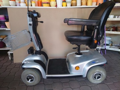 Skuter INVACARE Leo