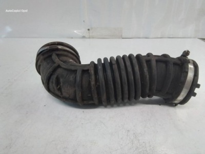 Opel mokka труба шланг воздуха 95022171 фото №1