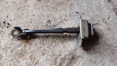 Renault arkana ограничитель дверь левый задняя фото №1