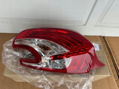 PEUGEOT 208 PARTE DELANTERA RESTYLING 12-15 FARO IZQUIERDA PARTE TRASERA NUEVO DIODO LUMINOSO LED ORIGINAL EUROPA  