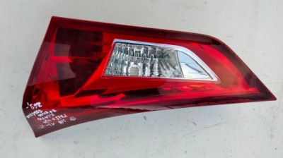 Лампа правый задняя w крышка toyota auris ii 2 e18 2012-2018 hb фото №1