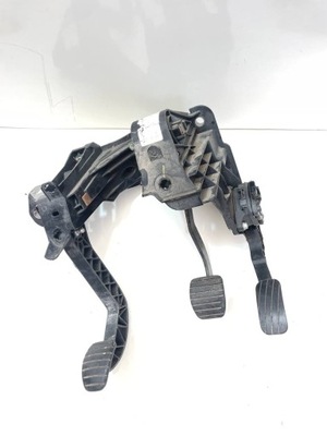 Комплект педалей gaz тормоз сцепление renault master movano iii - 8200672367 фото №1