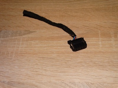 ФИШКА РАЗЪЕМ 4-PIN VW AUDI SEAT SKODA 4D0972704