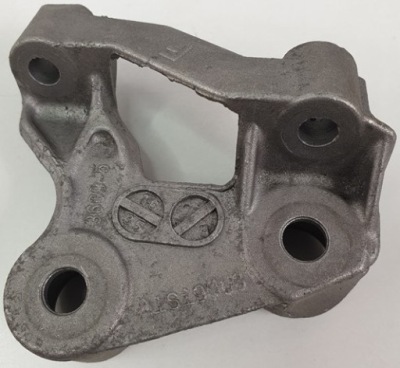 Кронштейн кронштейн радіатора оливи bmw 5 f10 70564515 фото №1