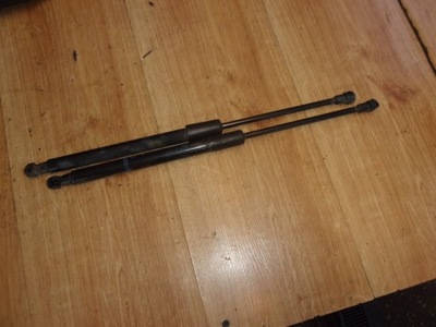 Toyota yaris iii амортизаторы крышки задняя комплект фото №1