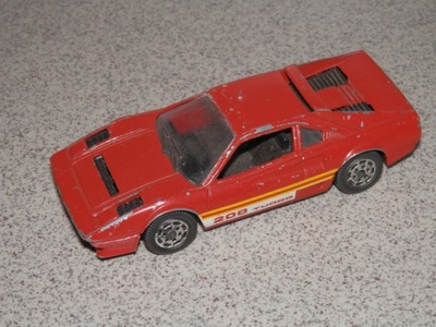 Ferrari 208 Turbo 1/43 Hot Wheels Italy model resorak autko