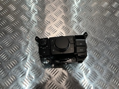 Панель управление радио mazda 3 iv bp 19- фото №1