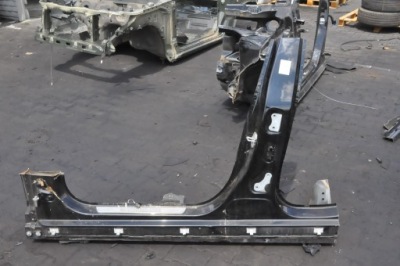 Mercedes gla x156 стійку  поріг лівий фото №1