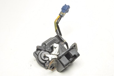 Toyota yaris ii замок багажника кришки hb фото №1