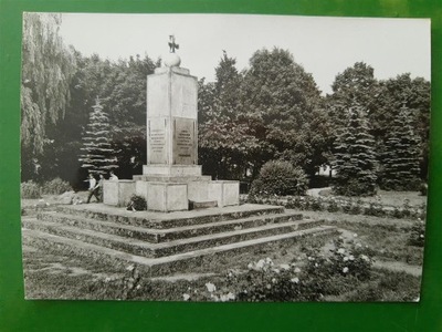 Sieradz pomnik bohaterów RUCH 1970 (1437)