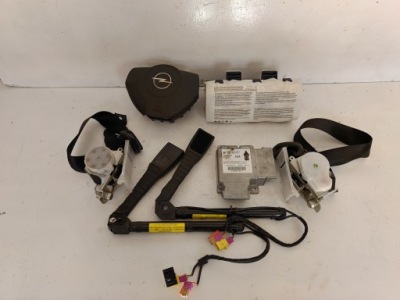 Opel vectrac signum подушки безопасности воздушные ремни датчик фото №1